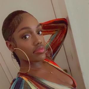 Meet your Posher, Antoinette